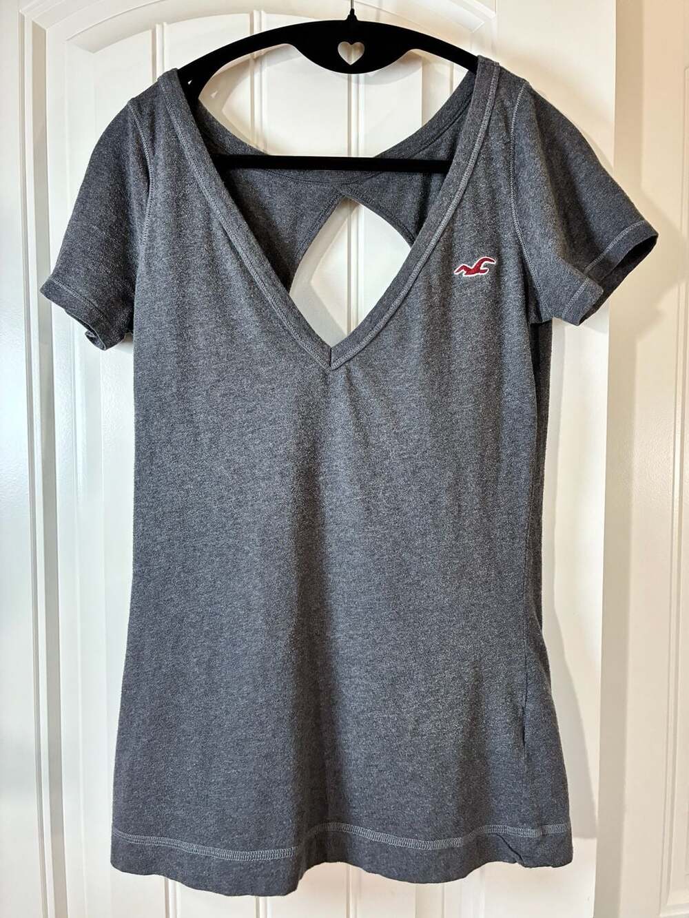 Hollister Heather Gray V-Neck Short Sleeve Tee with Cutout Back Size M m, Y2K